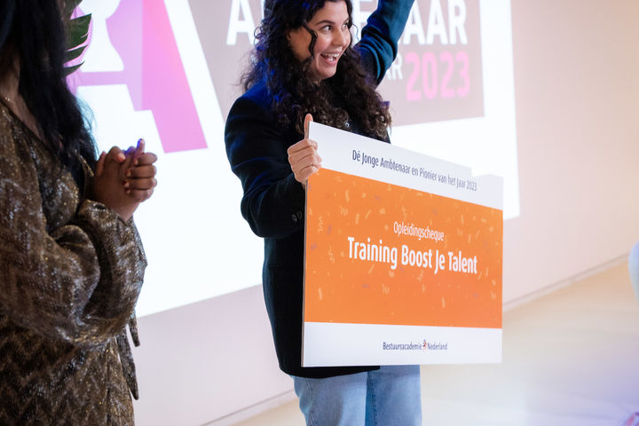 Winnaar Jonge Ambtenaar van het Jaar 2023!